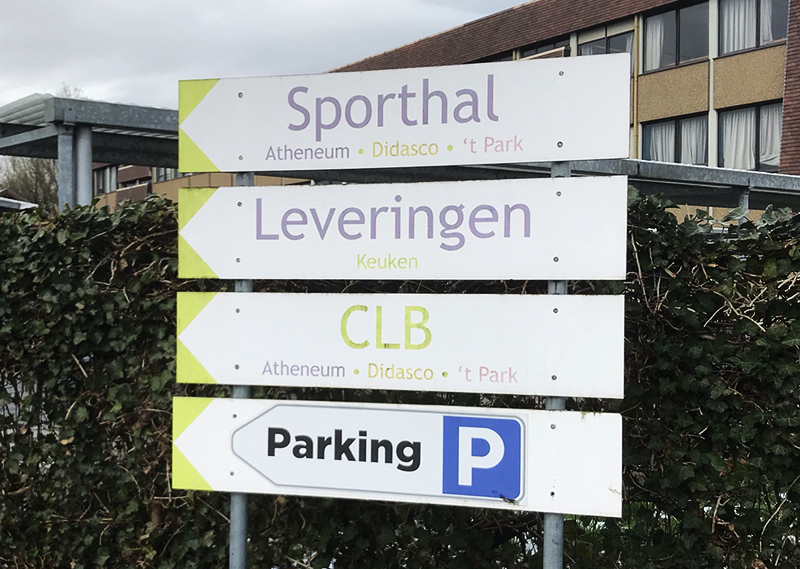 Basisschool 't Park Oostmalle parkeren aan de sporthal